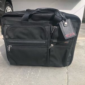 Tumi Deluxe 2 Wheels Laptop & Briefcase
